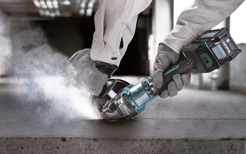 Makita GA029GZ Kampinis šlifuoklis XGT, 125MM, 0-8500RPM; bešepetėlinis variklis; elektrinis stabdys; AFT; reguliuojamas greitis; AWS (be AWS lusto); "Z" versija - komplektuojamas be akumuliatoriaus ir kroviklio