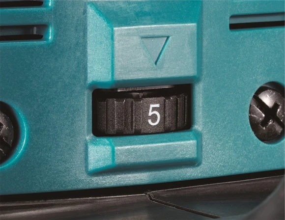 Makita HR006GZ Perforatorius XGT, 40V MAX x2 (80V MAX), SDS-MAX, 21,4 J, 52mm; 12,9kg, bešepetėlinis variklis, AVT, AFT, AWS (be AWS lusto); XPT; "Z" versija - komplektuojamas be akumuliatoriaus ir kroviklio