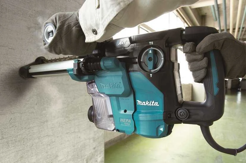MAKITA SDS-PLUS GRĘŽIMO IR PRIVERIMO PLŪŠKAS 1050W 3,9J LED HR3011FCJ