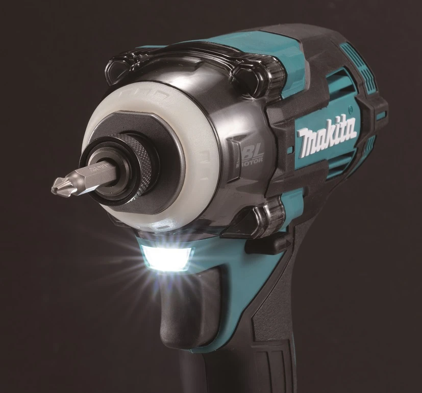 Makita TD004GZ Smūginis suktuvas XGT, 1/4", 230Nm, bešepetėlinis variklis, "Z" versija - komplektuojamas be akumuliatoriaus ir kroviklio