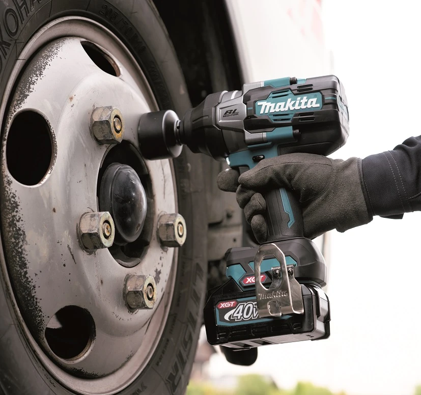 Makita TW002GZ Smūginis veržliasukis XGT, 1/2", 1700Nm, 2xLED, bešepetėlinis variklis, "Z" versija - komplektuojamas be akumuliatoriaus ir kroviklio