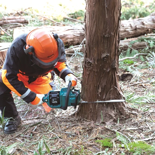 Grandininis pjūklas Makita UC021GZ Cordless chain saw, 40Vmax XGT, BL-motor TLS, 300mm, 25.5 m/s. be akumuliatoriaus ir kroviklio