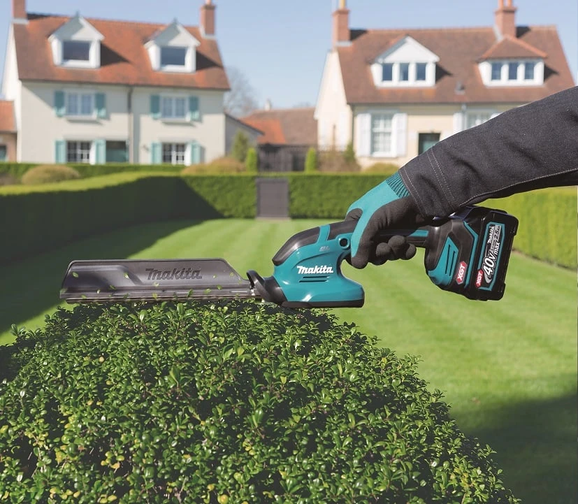 Akumuliatorinės gyvatvorių žirklės MAKITA UH023G 40V MAX XGT (Pažeista pakuotė)