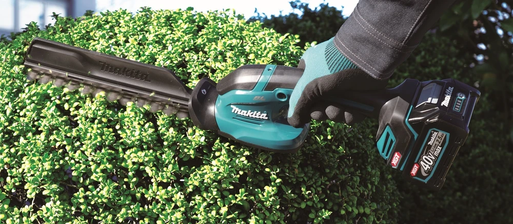 Akumuliatorinės gyvatvorių žirklės MAKITA UH023G 40V MAX XGT (Pažeista pakuotė)