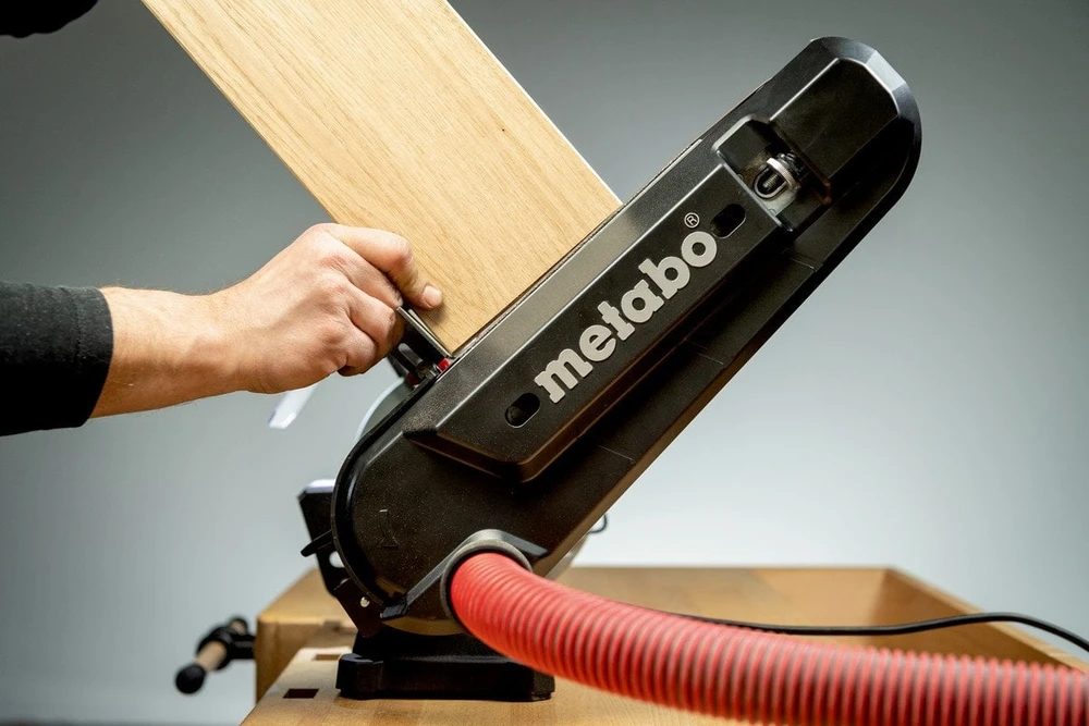 Elektrinis galąstuvas BS 200 Plus su šlifavimo juosta, Metabo
