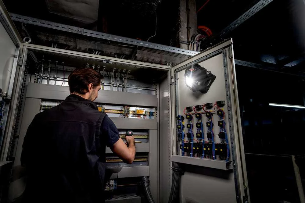 Akumuliatorinio prožektoriaus BSA 12-18 LED 2000 korpusas, Metabo