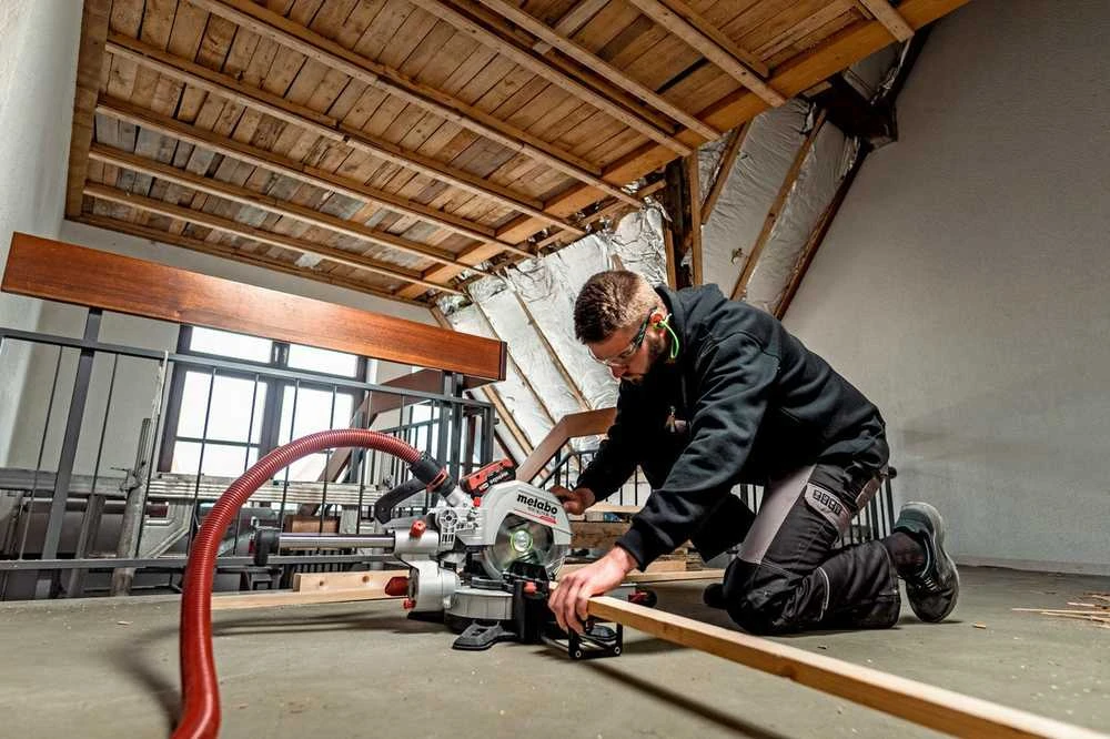 Pjūklas Metabo KGS 18 LTX BL 216