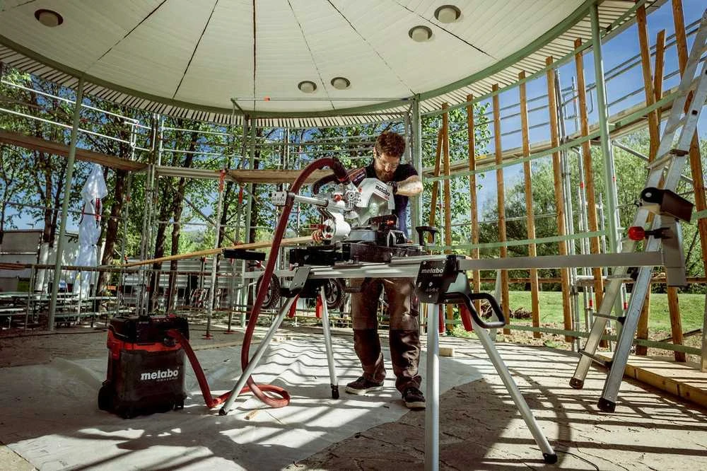 Skersinio pjovimo staklės Metabo KGS 18 LTX BL 254; 18 V; 254x30 mm (be akumuliatoriaus ir pakrovėjo)