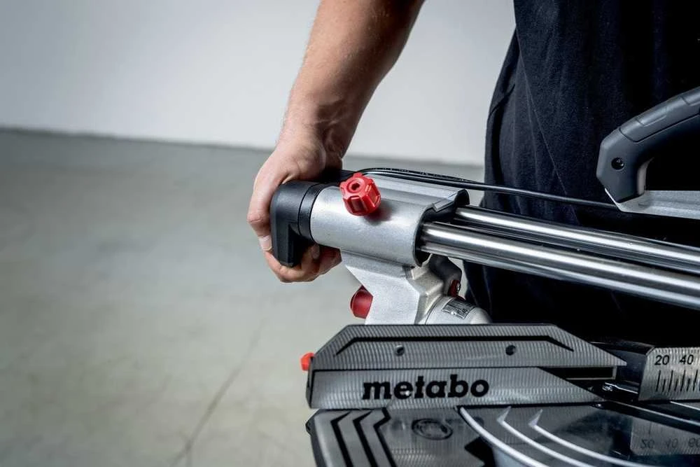 Metabo rinkinys KGS 305 M + pjūklo geležtė