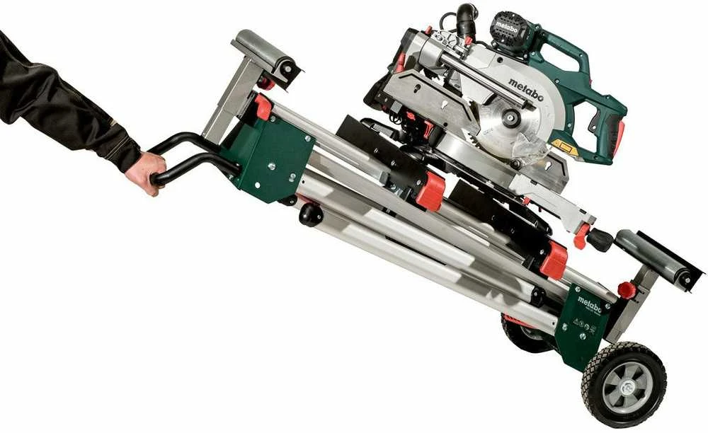 Metabo KSU 401 darbastalis su staklėmis transportavimo metu