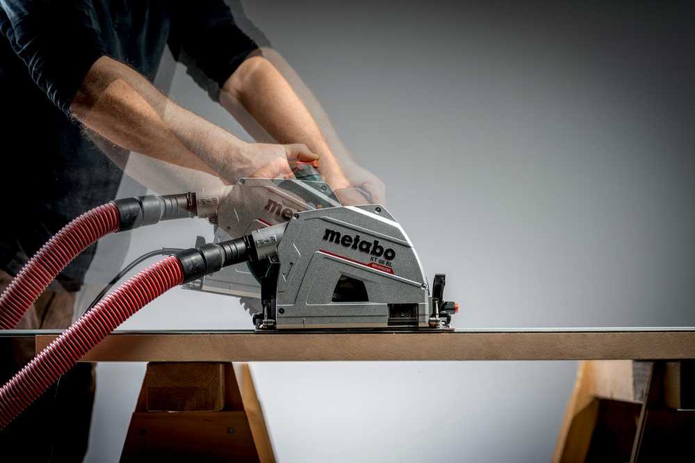Įgilinamas pjūklas Metabo KT 66 BL 1200 W; 165x20 mm