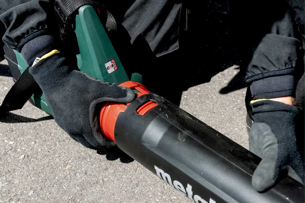 Metabo akumuliatoriis lapų pūstuvas LB 18 LTX BL, 2x5.2Ah, ASC 55