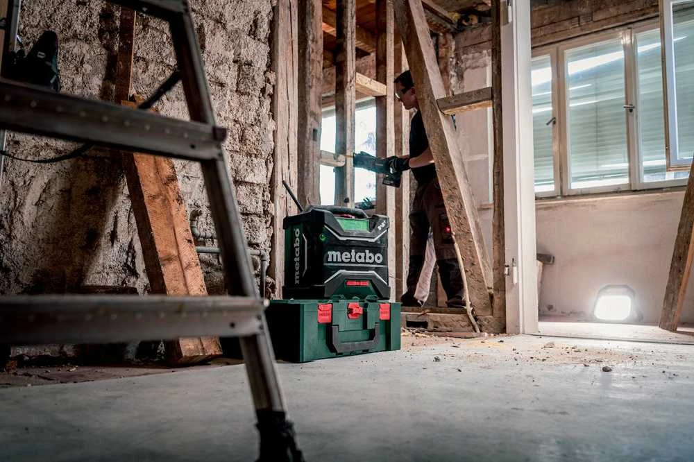 Radijo imtuvas - kroviklis Metabo RC 12-18 32W BT DAB+