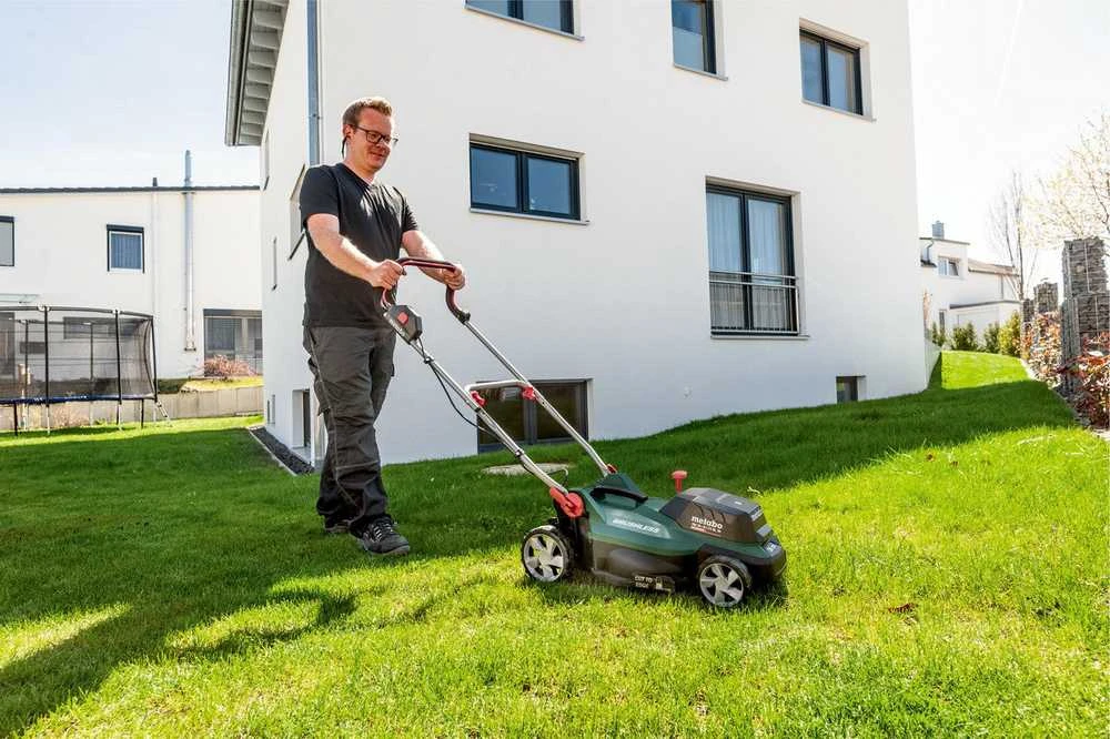 Metabo akumuliatorinė vejapjovė RM 36-18 LTX BL 36, 36cm, 2x18V, 2x5.2Ah
