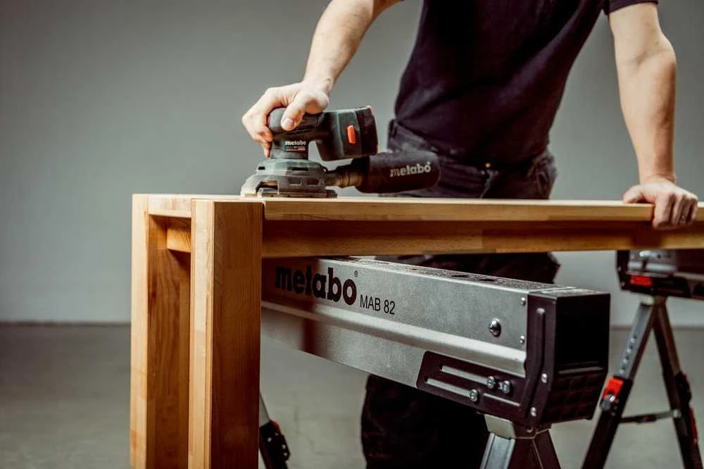 Metabo MAB 82 atrama darbo procese