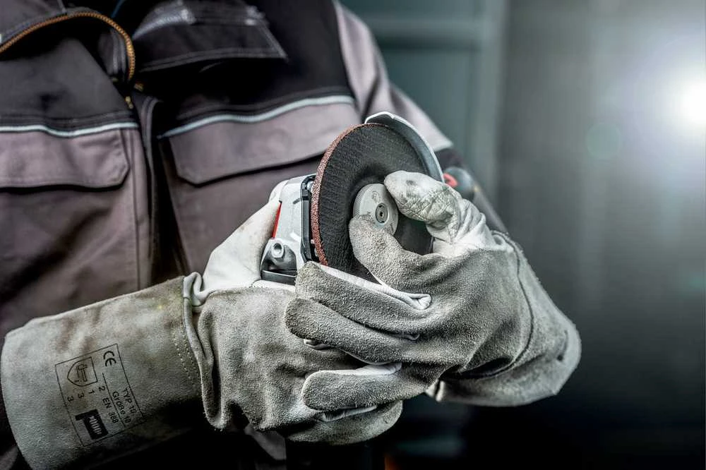 Kampinis šlifuoklis Metabo WE 17-125 Quick RT