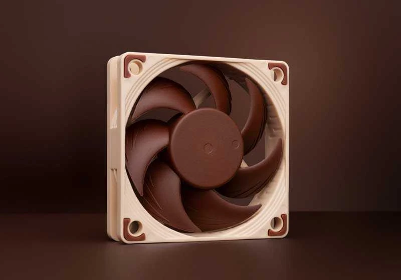 Noctua 6 cm ventiliatorius su rudomis mentėmis