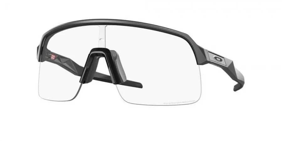 OAKLEY Sutro Lite Matte Carbon/Clear To Juodas Iridium Photochromic sportiniai saulės akiniai