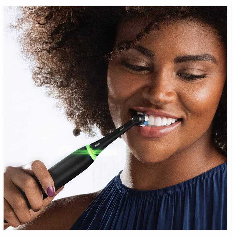 Elektrinis dantų šepetėlis Oral-B iO Series 4, juodos spalvos