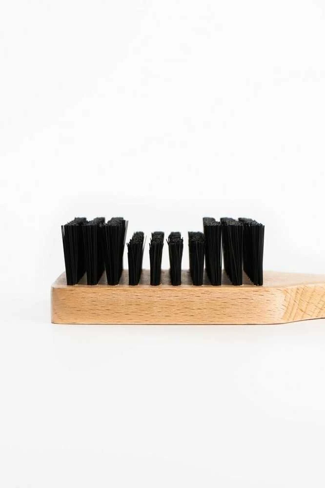 PEATY'S TYRE BRUSH