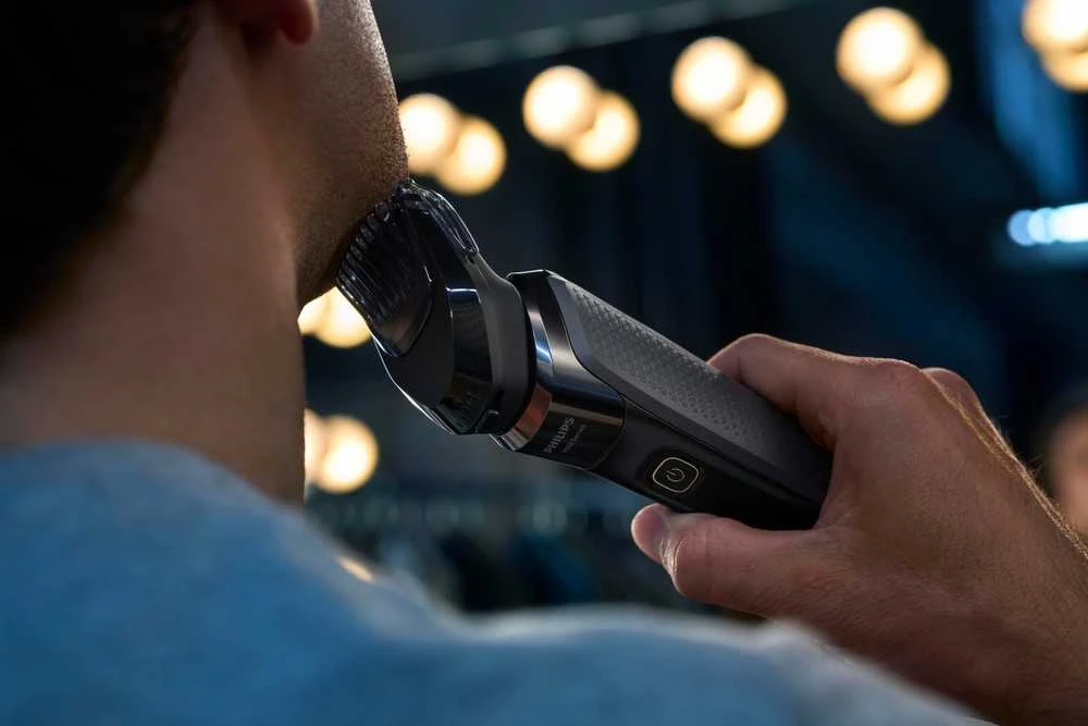 Philips Shaver series 7000 Drėgnojo ir sausojo skutimo elektrinė barzdaskutė S7886/58