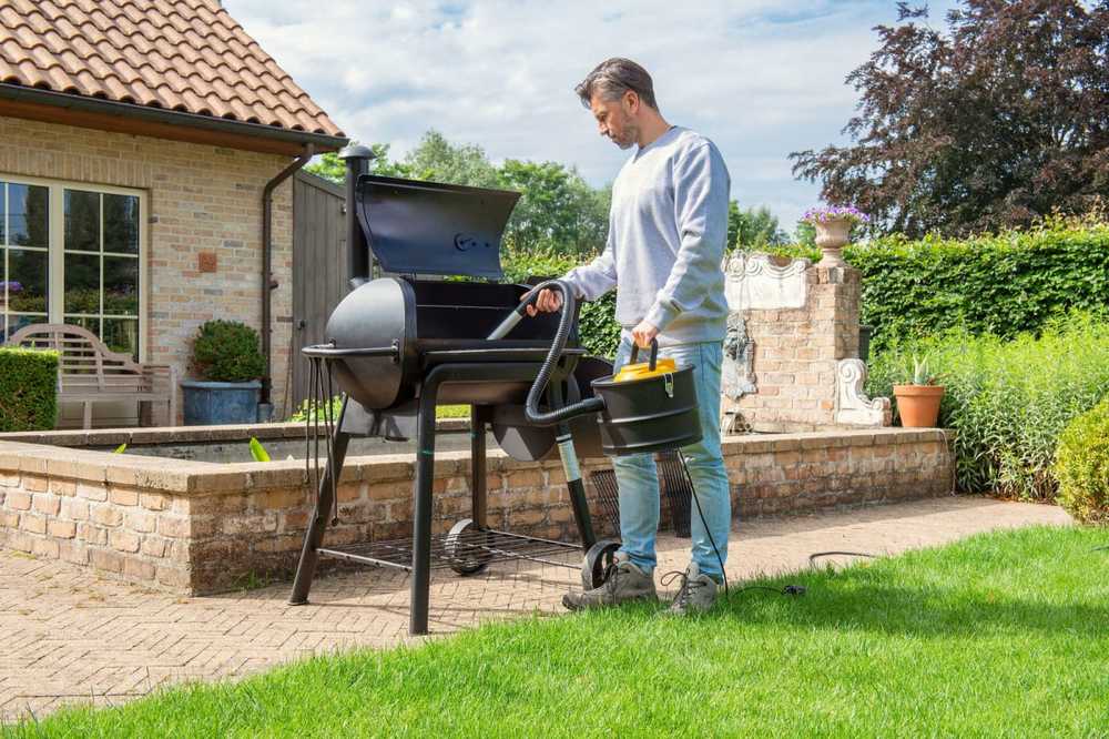 POWERPLUS pelenų siurblys su pūtimo funkcija, 1000 W, 15 l, 230 V, POWX3000