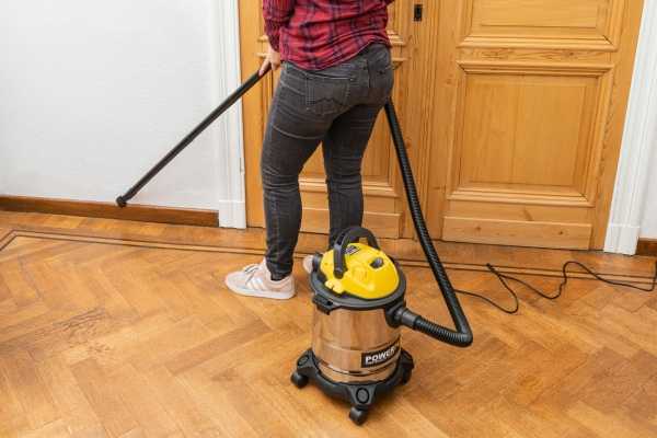 Powerplus POWX322 – šlapias/sausas dulkių siurblys 1 000 W