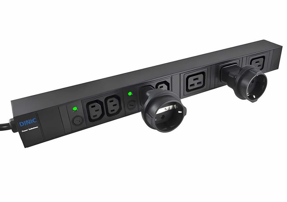 Premiumcord Adapteris IEC C14 į SCHUKO CEE 7/3, įtampa 230 V, 10 A