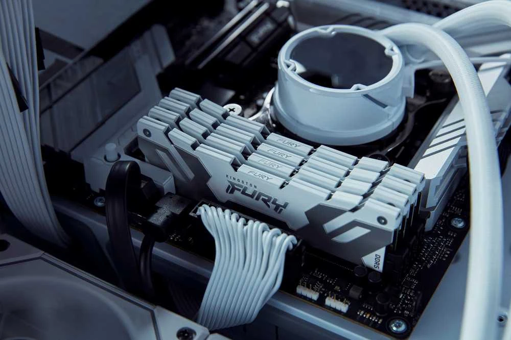 RAM Kingston | KF584CU40RW-24 | 24 GB | DDR5 | 8400 MHz | PC/serveris | Registered No | ECC No