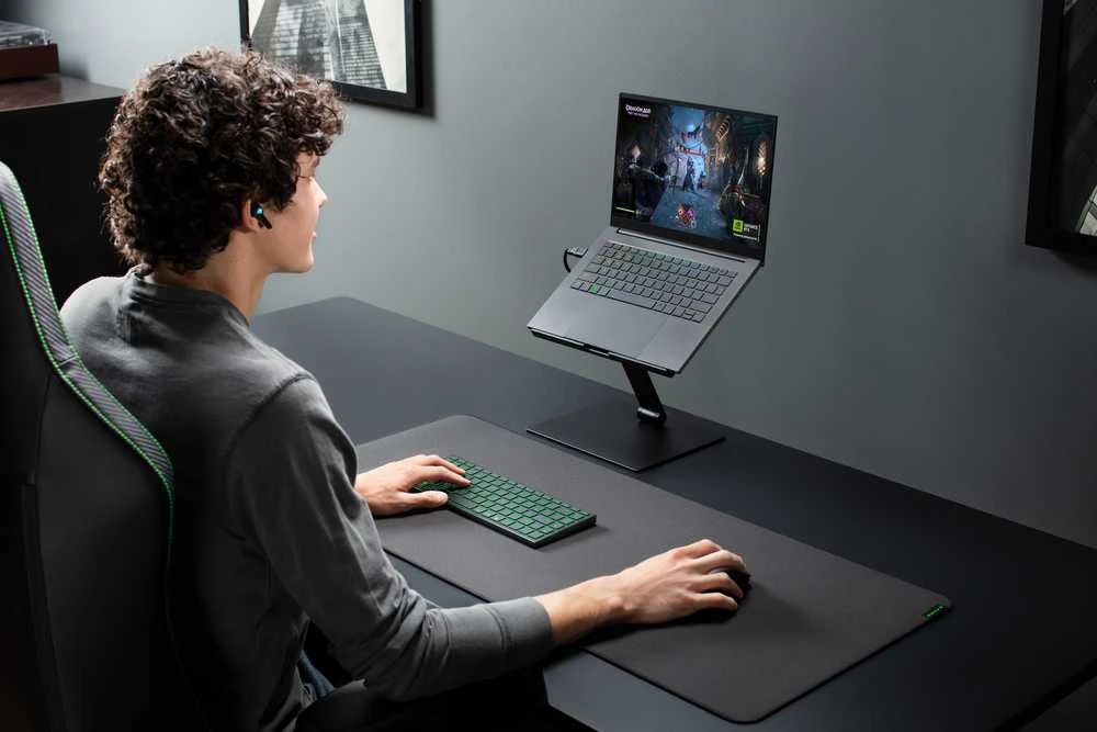 Pelė Myszka žaidimams Razer Basilisk belaidė 18000 dpi optinė juoda