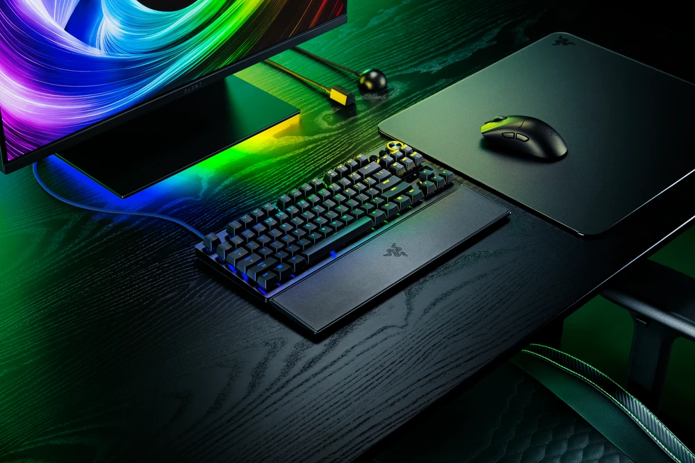 Razer Huntsman V3 Pro Tenkeyless 8KHz | Klaviatūra žaidimams | su laidu | US | Razer Analog Optical Switch Gen-2 | Juodas
