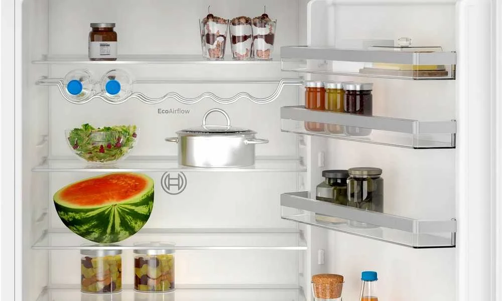 Bosch Serie 4 KBN96VFE0 fridge-šaldiklis Built-in 383 L E Baltas