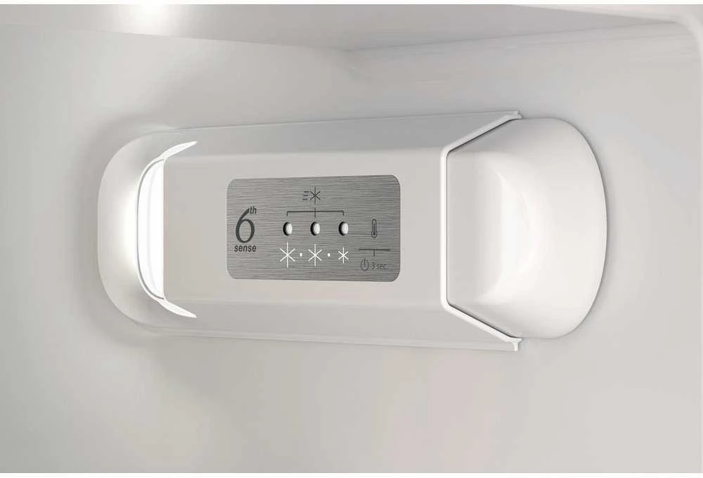 Įmontuojamas šaldytuvas Whirlpool WHC18D051A1
