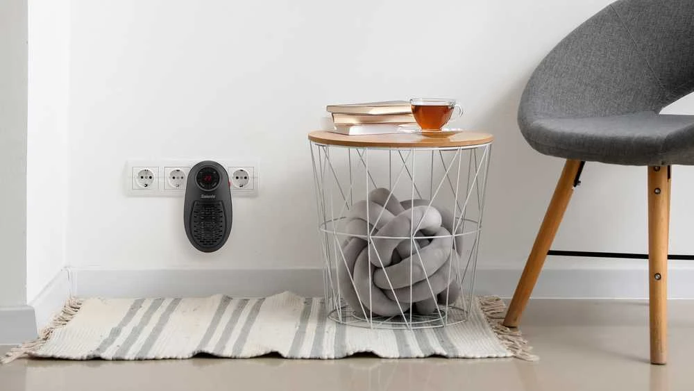 Termowentylator Evolveo Salente HotHeat, teplovzdušný mini ventilátor, 500 W, černý