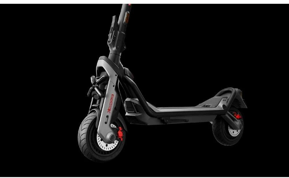 Segway | Superscooter GT3 Pro | Elektrinis paspirtukas | Maks. 2 x 3500 W | Iki 80 km/h | 11" | Juodas ir auksas