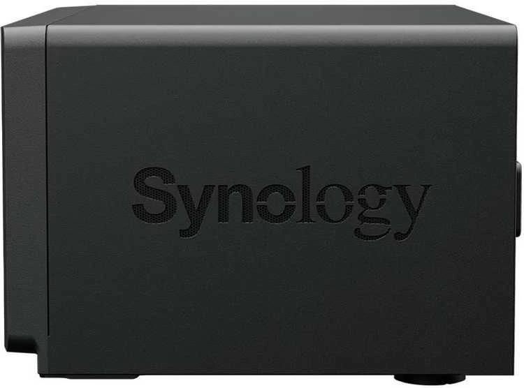 Synology DiskStation | DS1825+ | AMD Ryzen | V1500B | 8 GB | DDR4 | Juodas