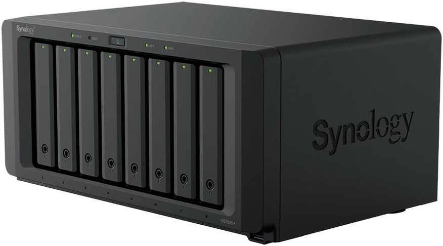 Synology DiskStation | DS1825+ | AMD Ryzen | V1500B | 8 GB | DDR4 | Juodas