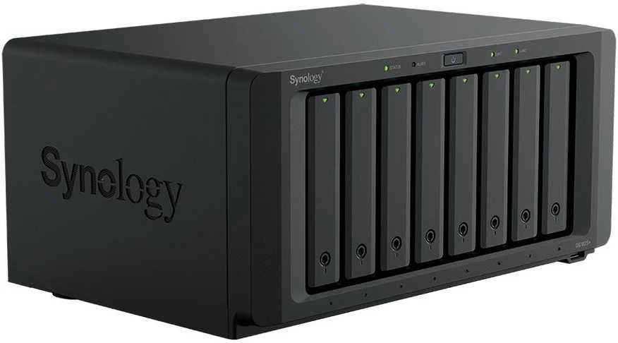 Synology DiskStation | DS1825+ | AMD Ryzen | V1500B | 8 GB | DDR4 | Juodas