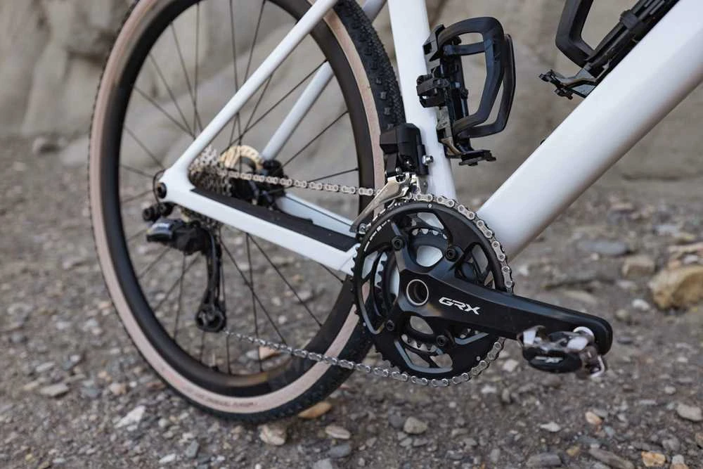 Pavarų perjungimo svirtis SHIMANO GRX-Di2 FD-RX825 2x12 Down Swing/61-66 48z valams: 47 mm bal