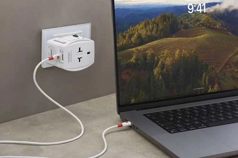 Skross MUV USB AC65PD + kabelis USB-C