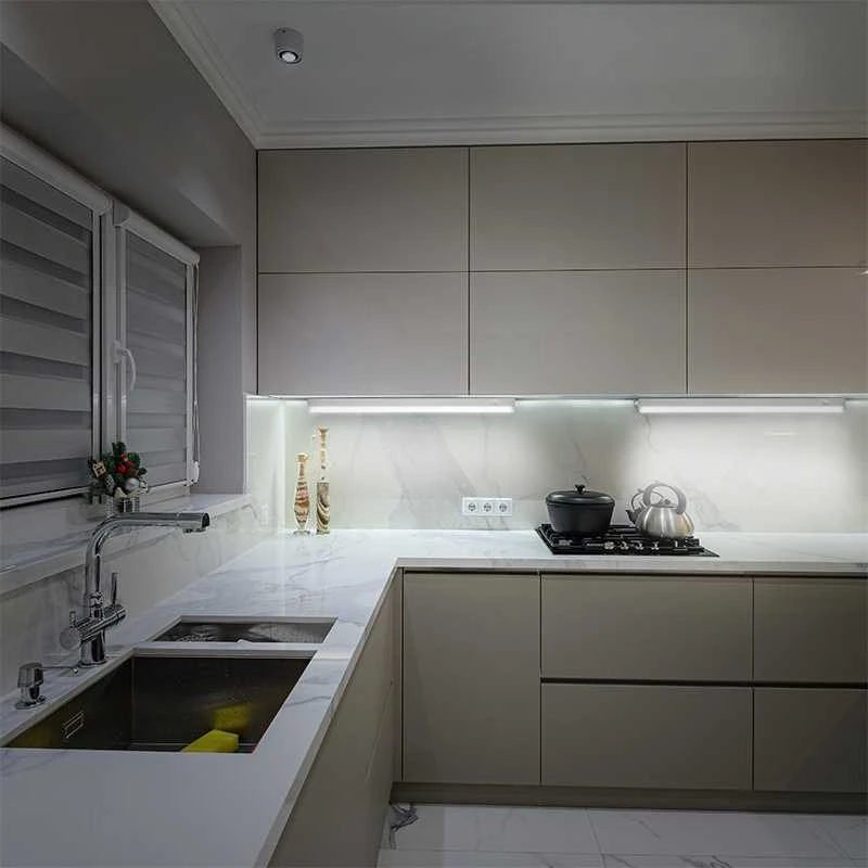 Solight LED virtuvės šviestuvas T5, jungiklis, 9W, 4100K, 54cm