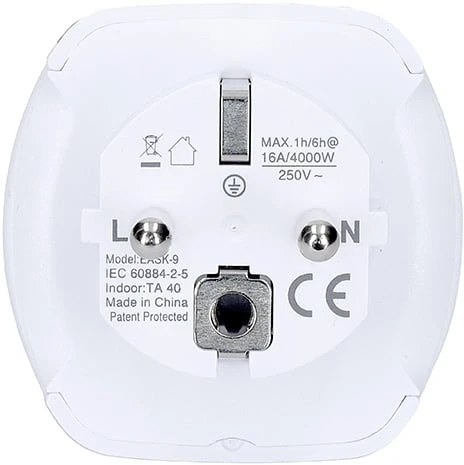 Solight PA02 kelioninis adapteris užsieniečiams Čekijoje