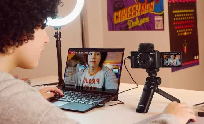 Kamera „Sony ZV-1F Vlog“.