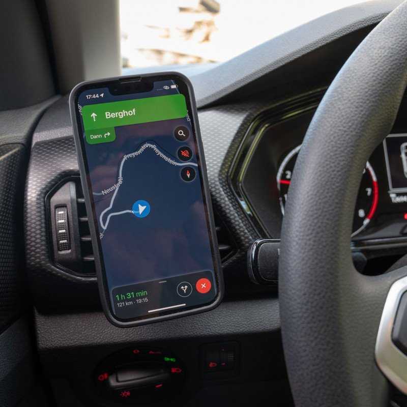 SP Connect Charging Vent Mount SPC+ – automobilinis telefono laikiklis su įkrovimo funkcija, skirtas SPC+ dėklams – ventiliacijos grotelėms – juodas