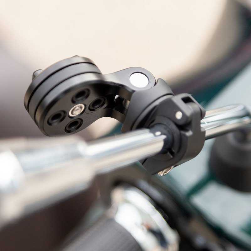 SP Connect Mirror Mount Pro SPC+ telefono laikiklis paspirtukui / motociklui – tvirtinimas prie veidrodėlio – juodas