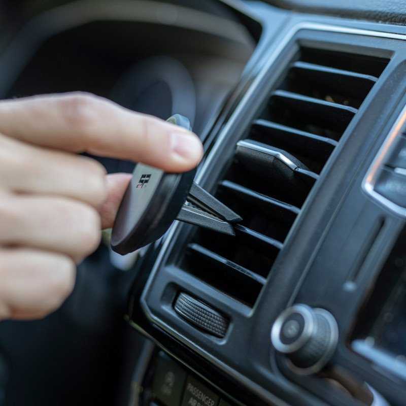 SP Connect Car Vent Mount SPC+ – Automobilinis telefono laikiklis – skirtas SPC+ dėklams – ventiliacijos grotelėms – Juodas