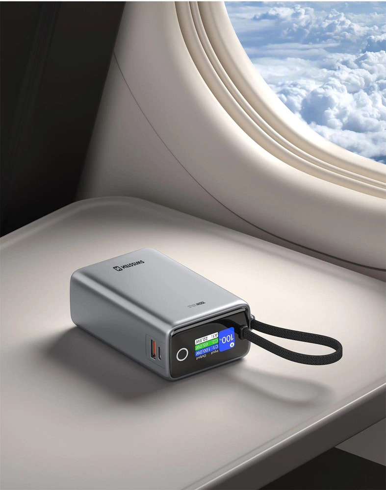 „Swissten“ išorinė baterija 25000 mAh (96,25 Wh) 100 W su integruotu USB-C laidu