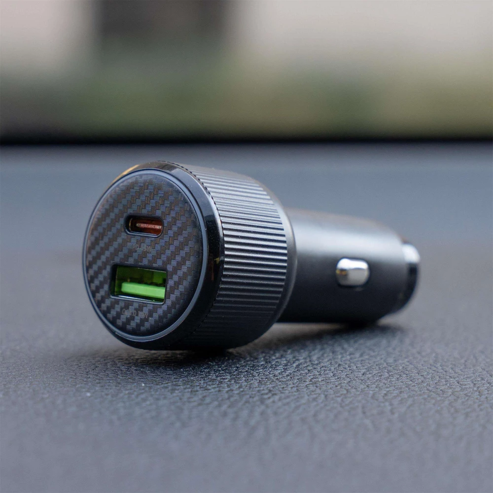 Įkroviklis Swissten PD USB-C / USB automobilinis įkroviklis 63W su USB-C - USB-C laidu 1m