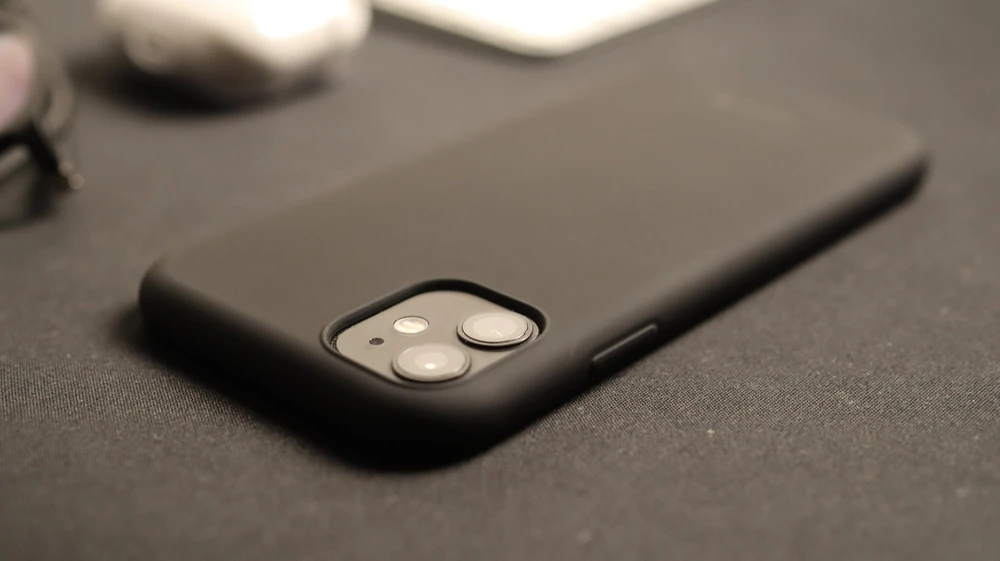 Dėklas Phone Accessories Husa dangtelis Swissten Silicon Soft Joy, skirtas iPhone 11, juodas