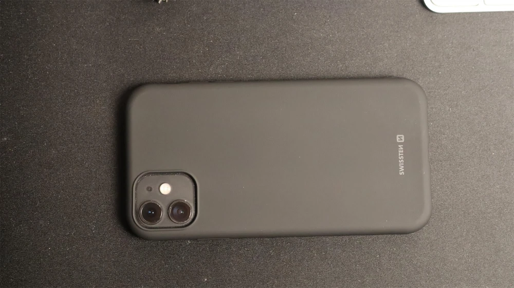 Dėklas Phone Accessories Husa dangtelis Swissten Silicon Soft Joy, skirtas iPhone 11, juodas